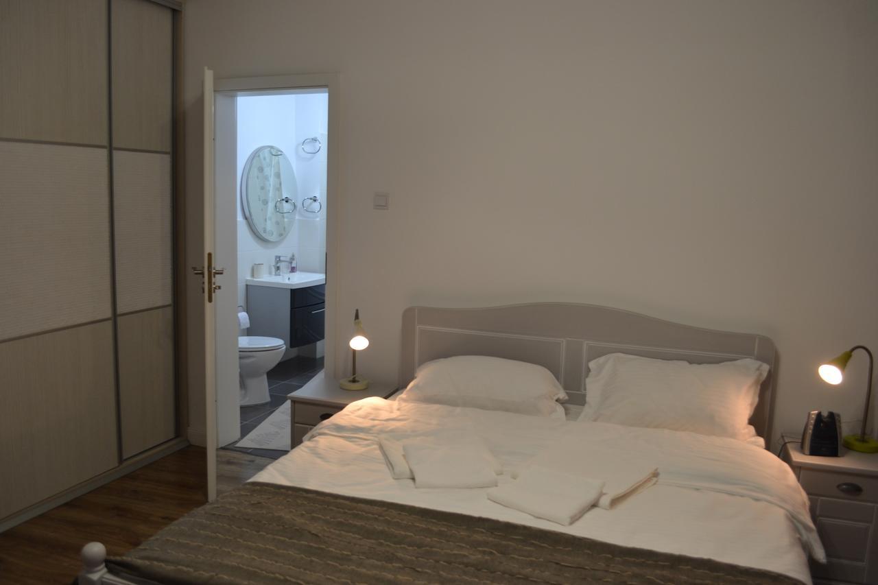 Victoria Plaza Two Bdr Apt Daire Bükreş Dış mekan fotoğraf