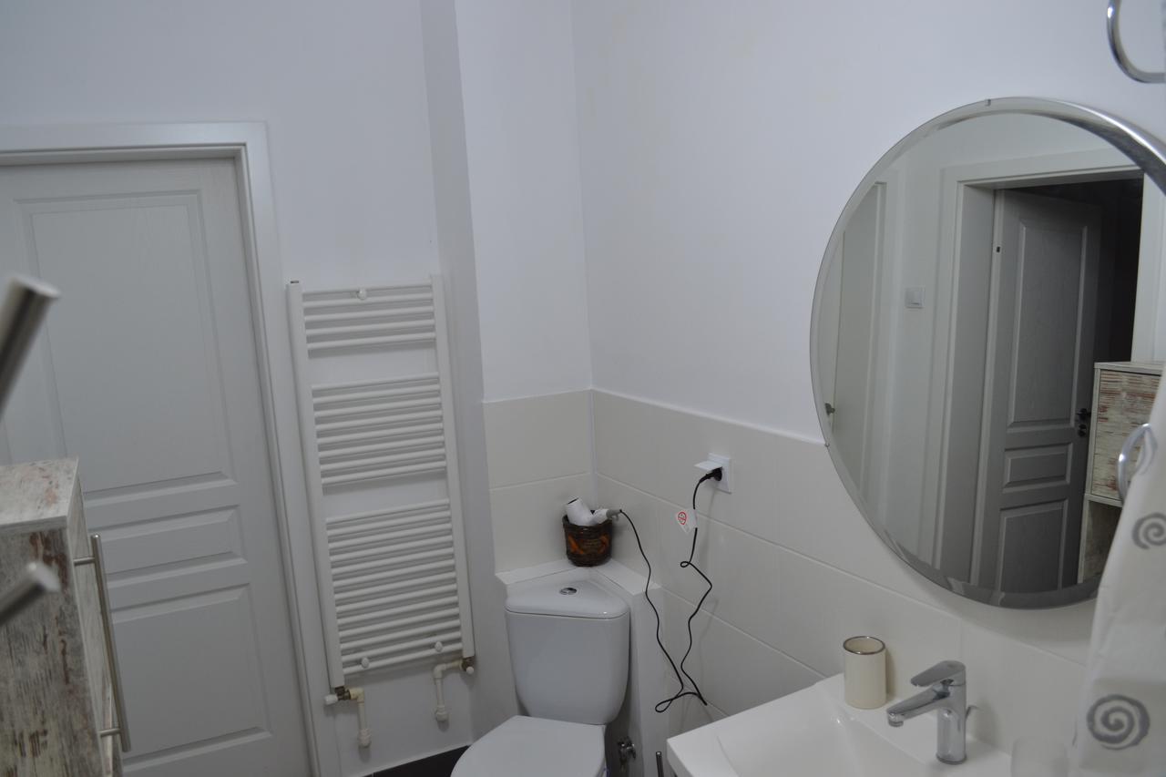 Victoria Plaza Two Bdr Apt Daire Bükreş Dış mekan fotoğraf